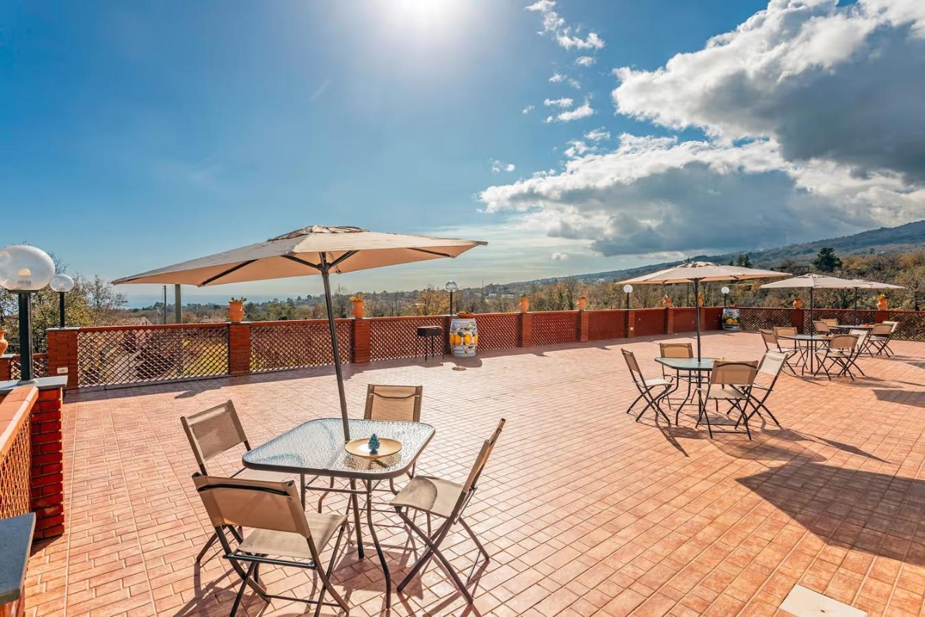Camia Etna House Apartment ปิเอดิมอนเต เอตเนโอ ภายนอก รูปภาพ