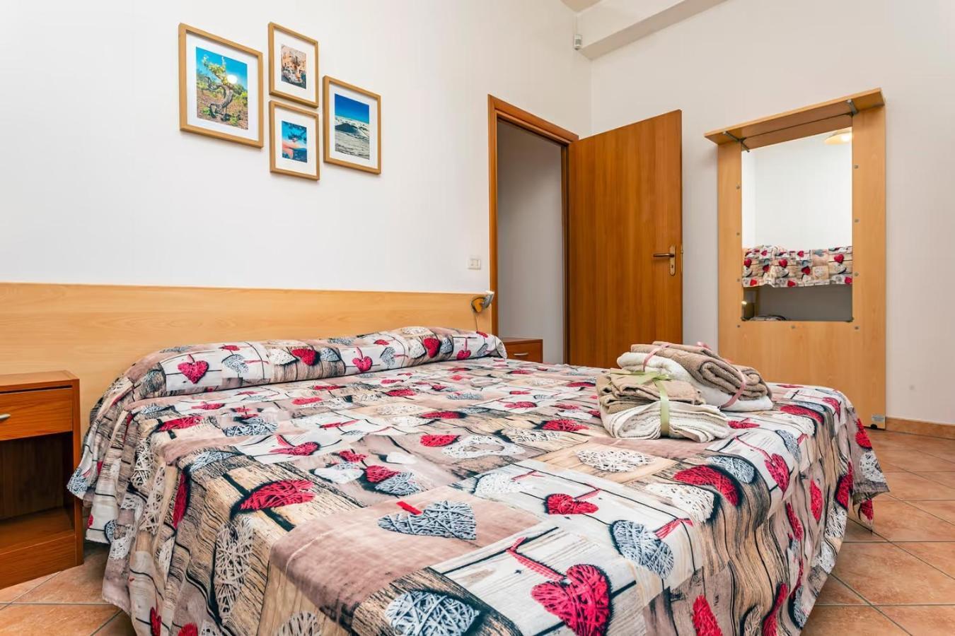 Camia Etna House Apartment ปิเอดิมอนเต เอตเนโอ ภายนอก รูปภาพ