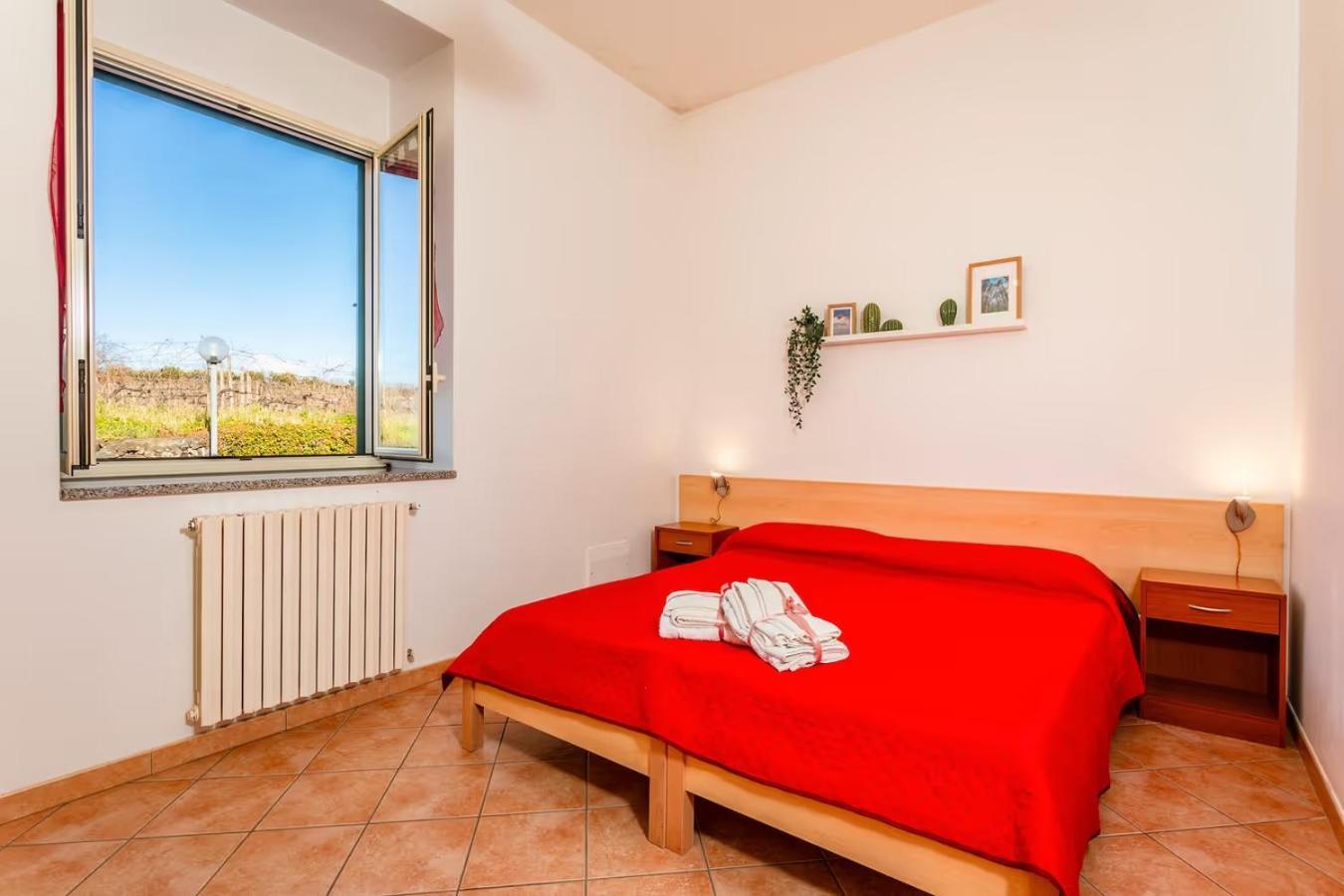 Camia Etna House Apartment ปิเอดิมอนเต เอตเนโอ ภายนอก รูปภาพ